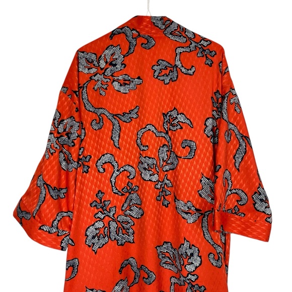 Chico’s Open Front Orange Black Graphic Print Kimono Jacket Size 1/Medium - Picture 5 of 9
